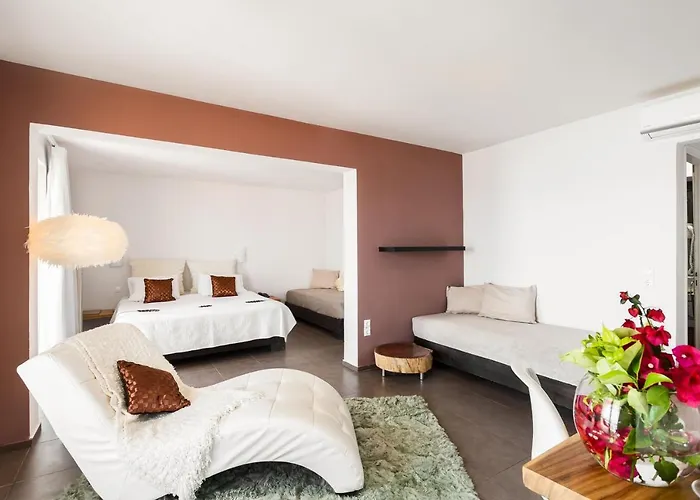 Pantokrator Hotel